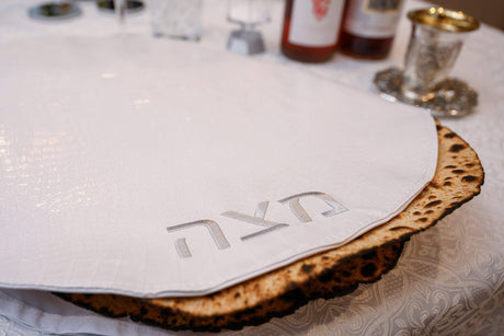 White with Silver Embroidery Matzah Tash